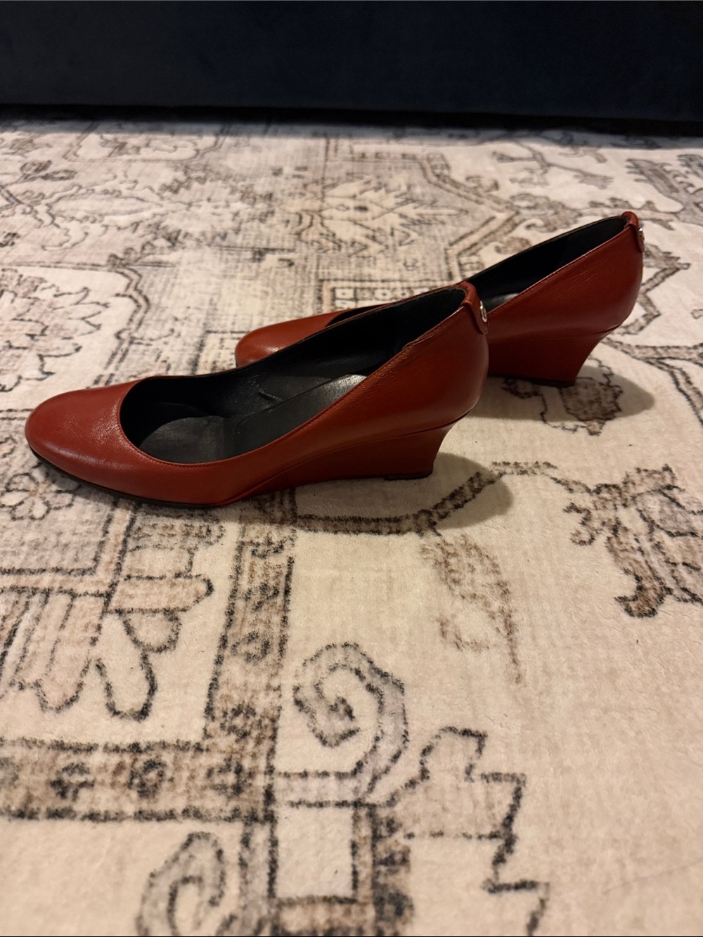 Gucci Women's Brick Red Leather Heels - Picture 7 of 9